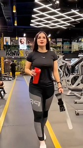 Brave American Female F-16 Pilot Takes Off in Amazing Takeoff #soldiers #womenpilot #femalepilot #pilot #usaf #thunderbirds #f16 #f35 #f15 #f22 #military #aviationlovers #fighter #avgeek #foryoupage #reelsvtralvideo #usa #usareels #yp #vlog #viralvideoreels #viralposts #viralreelsfacebook #viralvideosjedi #estchallenge #beautybloggers #goodvibes #goodtimes #foryou | Tierra Military