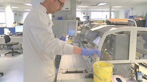 Today we are celebrating our Biomedical Scientists. Colleagues within the Trust do an extraordinary job every single day, it just so happens that they've gone even further above and beyond in the last few weeks and to-date have completed 9,000 Covid-19 swabs and a staggering 17,000 antibody tests. We thank every single member of the team from the bottom of heart. | Doncaster and Bassetlaw Teaching Hospitals NHS Foundation Trust