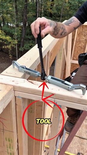 This Smart Clamping Tool Makes Wood Framing Faster & Stronger | Carpenter Tool.