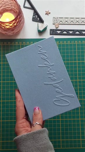 Doreen on Instagram: "New technique! As I already showed in the story, I'm working on binding with ribbons. I used to know how to do it, but I've forgotten a lot. In this video, I tried a new cover technique, and it wasn't easy at all. I found it very difficult. The result is okay, and I think the embossed cover is beautiful. Would you like to know how to do this type of binding? And this time, unfortunately, the nails and the book don't match (and it bothers me a little^^) Neue Technik! Wie ich