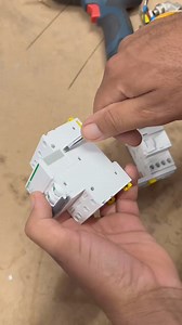 1.7M views · 10K reactions | d'installation #Vigi avec #disjoncteur | كهرباء عام | Facebook