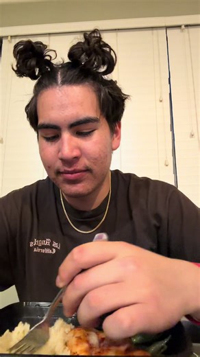 Garlic, chilie chicken and rice #yummy #homemade. Not much eating in this one.