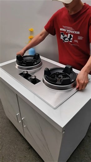 This powerful stove is a must-have for any home kitchen burnGas stove #High-powered stove