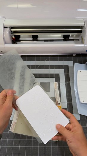 70K views · 984 reactions | Christmas Cutlery Pocket new on Creative Fabrica. Bring Magic to your holiday table with your #cricut #svgfiles | Dreaming Tree | Facebook