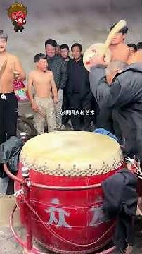 小小鼓手太牛了！鼓点又稳又正 👏 | Little Drummer Boy’s Beat Is Perfect!#可爱孩子 #打鼓表演 #节奏天才 #民间艺术#FolkMusic #Drumming