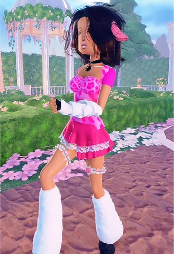 Explore the New Strawberry Cow DTI Update in Roblox