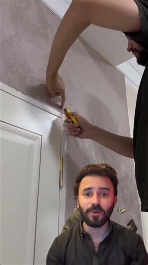 How Professionals Make Wallpaper Seams Invisible 👀🔥#reaction #reactionvideo #wallpaper #smartwork
