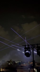 Cybertron 10 Watts láser $33,000 con case. Fuente de alimentación: CA 110 ~ 220 V 50/60 HzPotencia nominal: 300WFuente Laserligit: R3w/638nm G3w/525nm B4w/447nmColor de la luz: 9 lámparas LED de alto brillo 4 en 1 de 20 W láser RGB a todo color de 10 WSistema de escaneo: escaneo galvanométrico 30KPPSModo de funcionamiento: automático, DMX512, maestro-esclavo, ILDA, tarjeta SDCanal de control DMX: 20 canales/30 canalesSistema de refrigeración: Sistema de refrigeración por aire inteligenteEntorno 