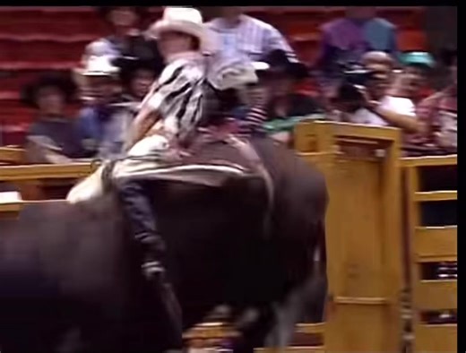 Jerome Davis 92 points #jeromedavis #carolinacowboys #92points #pbr #xyzbca