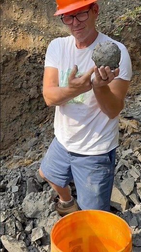 Finding geodes in the deep shale!