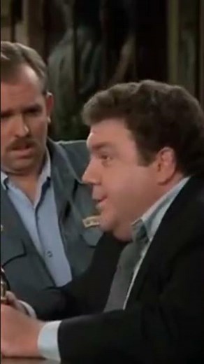 Cheers Cold Open | S3 E17 | The Mail Goes to Jail