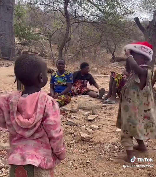 Kids living in the wild. #tribelife#lifestyle#nature#kids#family