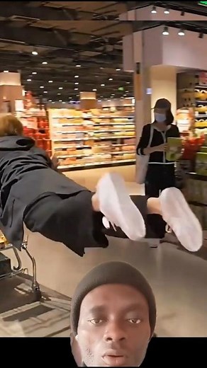 Amazing floating magic tricks #魔术表演 #magictrickssecret #karlomagik #tricks #magic #魔术教学 #viral