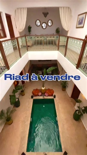 🏡 À vendre chez Scroll-Immo ! Découvrez ce magnifique Riad situé dans le quartier très recherché de Riad Laarous. Il se compose de 6 suites, d’une piscine et d’une superbe terrasse, idéal pour un projet d’exploitation ou une résidence de charme. Le bien est titré. 💰 Prix : 7.500.000 Dhs 👉 Retrouvez ce bien ainsi que de nombreuses autres opportunités à la vente et à la location sur notre site : scroll-immo.com #immobilier #riad #marrakech #investissement #luxury