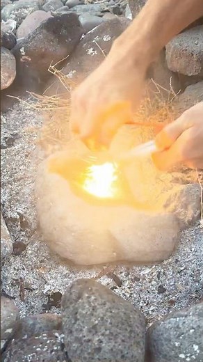 Starting a fire with a magnesium rod #oddlysatisfying #asmr #camping #survival