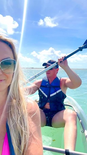 1.5K views · 41 reactions | Eu falo por mim e vc fala por você! 藍藍藍 Já assistiu o Vlog da Piscina Natural de Maceió? Lá tbm damos dicas e falamos os preços! Vem ver!! #dicasdeviagens #viagem #casalviajante #maceió #piscinanatural | Casados Por Aí | Facebook