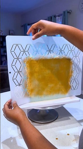 Stunning Stencil Cake Tutorial 💙 #stencil #stencilcake