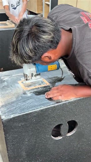 the process of making holes in the speaker box cable plate #tutorial #woodworking #speakerbox