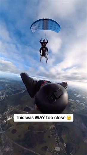 Skydivingloyal on Instagram: "WHAT A RUSH 🫣🤯 (HT paragearIG) #p - 📸 Source: @ tsn on TikTok All credit are reserved for their respective Owners - ❌Remove/recognition👉 @ fixposts - - - - #skydivegram#parachute#cookiehelmets#jointheteem#flycookie#skydivingindoor#freefalling#basejumping#skydivingadventures#wingsuit#skydivinglife#skydivingsale#skydiving_everyday#instaskydiving#parachutisme#skyadventure#funjump#weloveflying#skydiveaustralia#skydivingsantas#skydiving_rostov#skydive4fun#skydivehawa