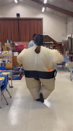 Trading mountain trails for sumo steps this Halloween! After 8 years, the suit still inflates! 😅. A few laughs with the staff made this gloomy, rainy Halloween a little brighter and a hidden camera caught it all! 😂. | Laurie Ventures