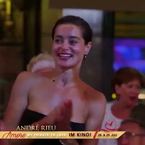 André Rieu brachte Wien zum Tanzen vor Glück! 💃🕺😊 Zu welchem Lied schwingen Sie am liebsten das Tanzbein? | André Rieu