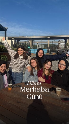 Atlas Üniversitesi on Instagram: "Bugün Dünya Merhaba Günü! Atlas Vadi Kampüs’te farklı dillerde tek bir mesaj: Merhaba! 👋🌍"