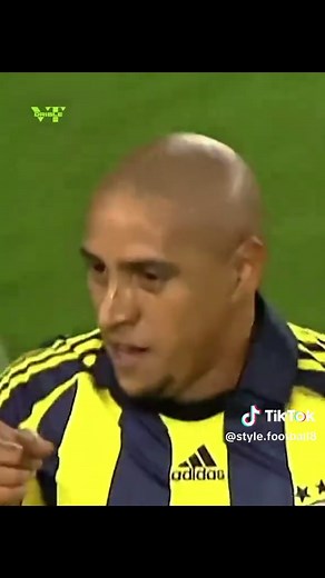 Roberto Carlos free kick skills and legendary goals
