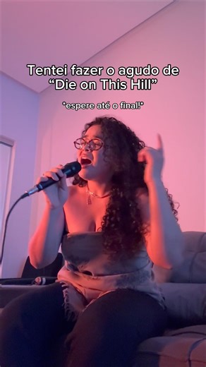 Essa eu QUASE fui de arrasta!🤯 #dieonthishill #singingchallenge #siennaspiro #highnote #essy