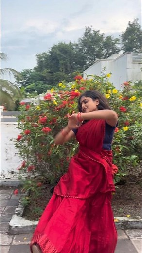 jaalakkari⚘️✨️ #jaalakaari #trending #shorts #viralshort #tamilsong #balti #dancecover #dancevideo