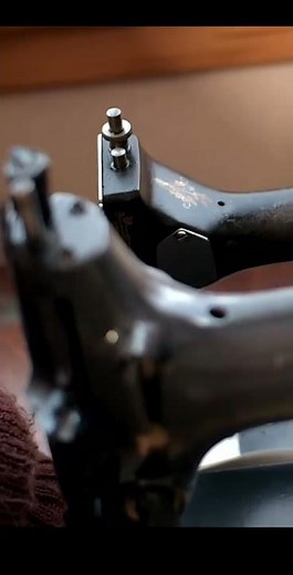 Antique Singer Industrial vs Domestic Sewing Machine: What's the Size Difference?