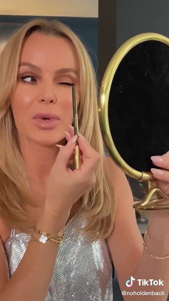 Revolution Pro X Amanda Holden 12 Day Advent Calendar Unboxing & Makeup Tutorial