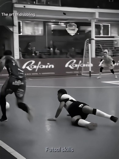 Futsal Dribbling Skills: Improve Your Futsal Play Fast
