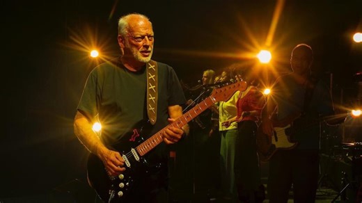 Watch David Gilmour Perform Pink Floyd Classic ‘Breathe’ For 1st Time Since 2006