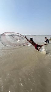 1.4M views · 7.7K reactions | big fish catch by net fishing from the river side. #reels #bigfish #CastNetFishing #riverfishing #fishingvideos #fishinglife #viral #foryou #fblifestyle | BD Fishing | Facebook