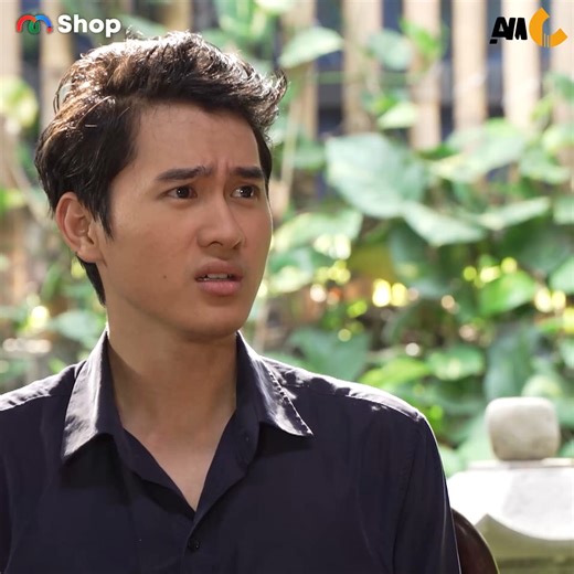 78 reactions | Cái kim trong bọc lâu ngày cũng lòi ra -------- Nội dung video không có thật, được trích từ phim Má tôi là đại gia Nguồn: AMC Media Phim "Má tôi là đại gia" thuộc bản quyền và được quản lý bởi MCV Network #MCVNetwork #MCNYoutube #MCVMedia #AMC #MnetFilm #Matoiladaigia #Phimtruyenhinh #RGT #NWT | Sitcom Việt | Facebook