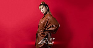 AI - チャンスは今。毎日がチャンスだと思って、自分の才能を思い切り出していくことが、また次のチャンスに繋がっていく