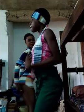 Shs girls twerking in their cubicle ....