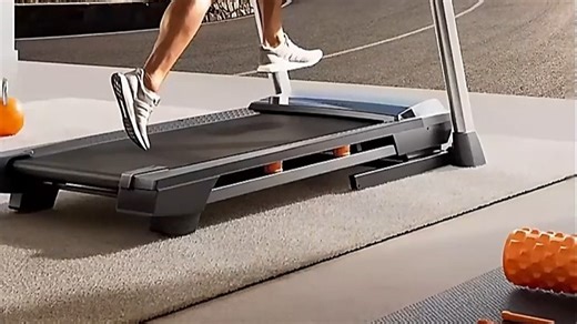 易跑M5Pro跑步机上榜，智能爬坡体验超赞