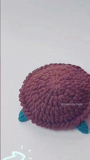 This tiny crochet turtle is the cutest thing ever 🐢🧶