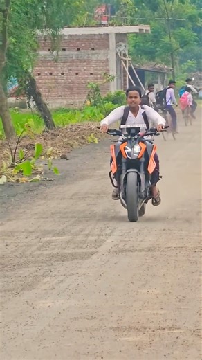 Pocket Rocket KTM Duke390 ENTRY Reaction 👀🔥 #reels #duke390 #reaction #shorts #views