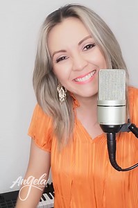 2.6M views · 29K reactions | Me topé a otro de estos personajes... ¿Pa´que la fachada pues? ¡Atención! Contenido protegido por derechos de autor. Medios de Comunicación, para obtener una licencia de uso DM Angela Fonte #MujerDeMariachi #Cantautora #LiveVoice Cintas Acuario Musica Villana Music Pedro Rivera | Angela Fonte | Facebook