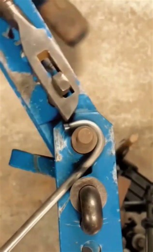 "Manual Hand Tube Bender in Action"