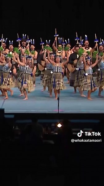 Te Wharekura o Te Kaokaoroa o Pātetere Haka Performance | MĀORI