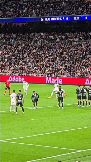 Antonio Rüdiger scored his first goal of the season in Real Madrid's win over Elche. #football