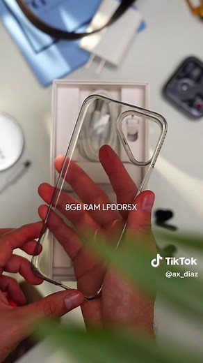 TECNO POVA CURVE 2 5G: Batería y Diseño Delgado