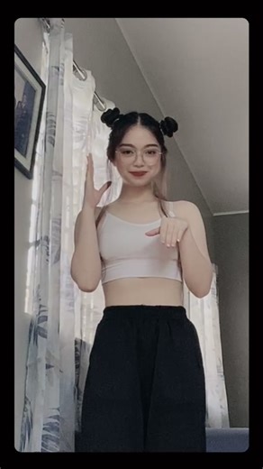 Creative Hand Gestures Tutorial for Unique Expression