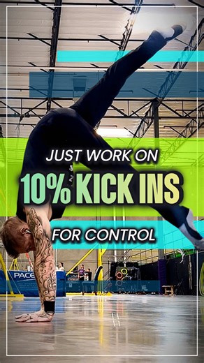 Master your handstand movements close to the ground first, and you’ll thank me later. Instead of going for max effort and max height on your handstand kicks right away, let’s iron out the fluidity of your movements in the smaller ranges first. Using this approach is how you build good handstand habits into your body, and teach it to memorize the more optimal movement patterns. If you like daily handstand training tips and content, you may want to give me a follow :) #handstand #handstandpractice