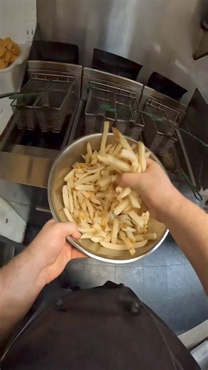 161K views · 1.3K reactions | One of a kind poutine  | Chef Thomson | Facebook