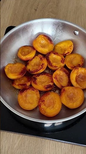 Pan-Roasted Apricots: Express Dessert #healthyrecipe #easycooking #quickdessert