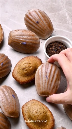 Earl Grey Madeleines With Glaze #earlgreymadeleines #madeleines #earlgrey